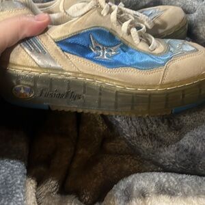 Fusion Flys sneakers size 7.5